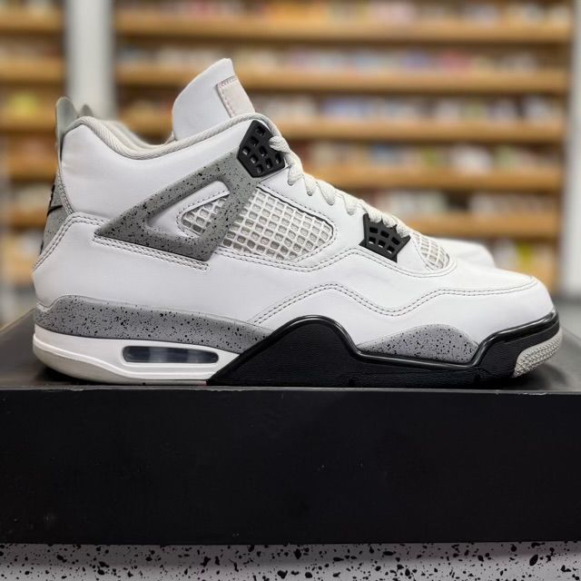 Jordan 4 Retro White Cement (2025) - Preowned