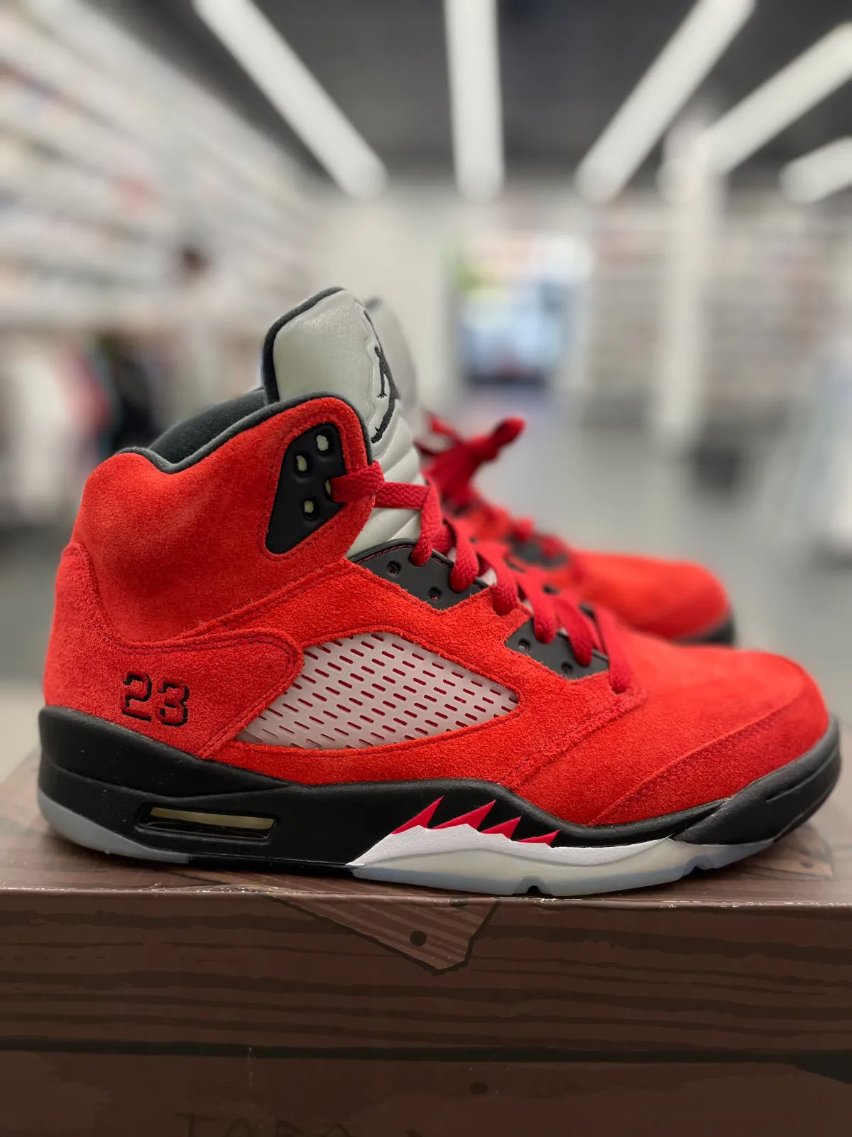 Jordan 5 Retro Raging Bull Red (2021) - Preowned