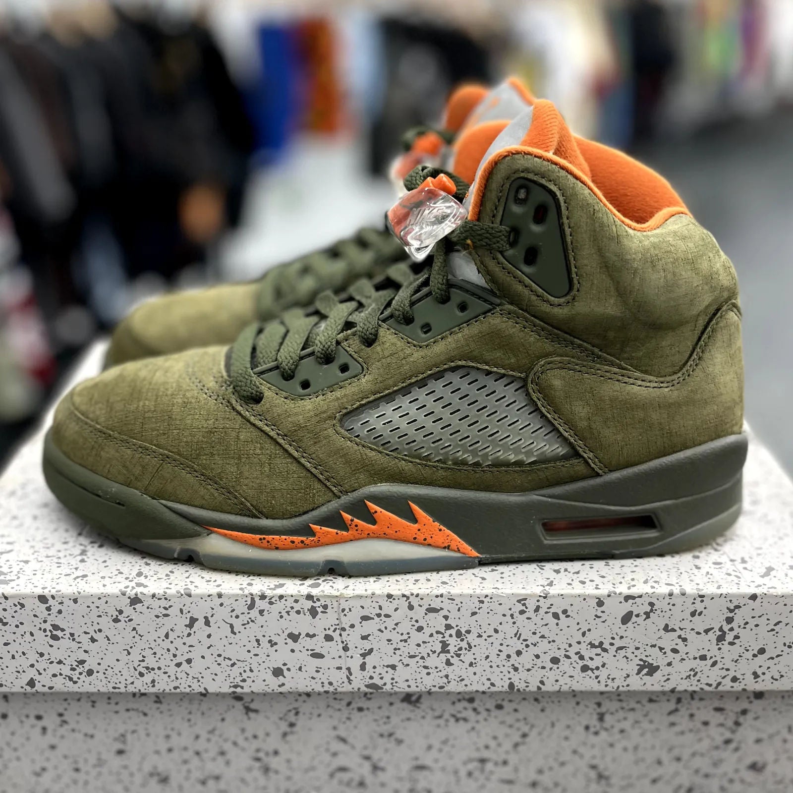 Jordan 5 Retro Olive (2024) - Preowned