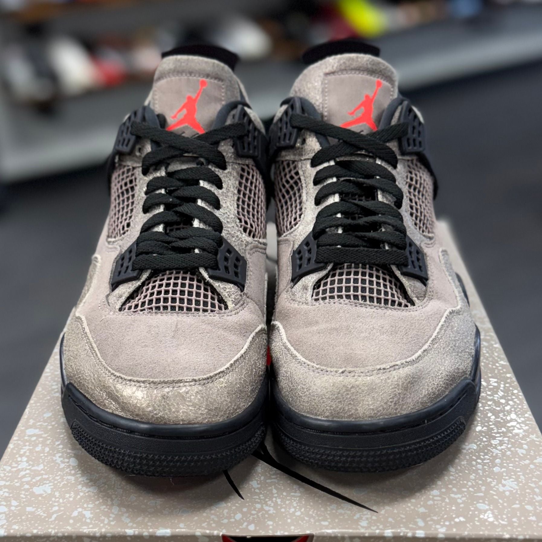 Jordan 4 Retro Taupe Haze - Preowned