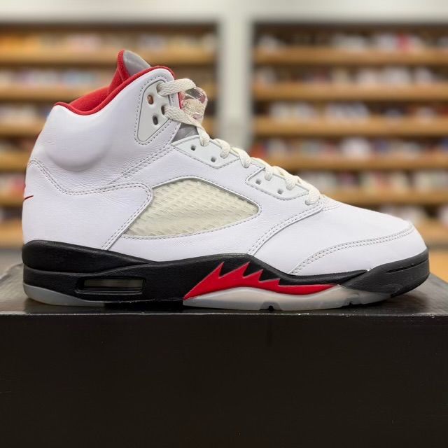 Jordan 5 Retro Fire Red Silver Tongue (2020) - Preowned