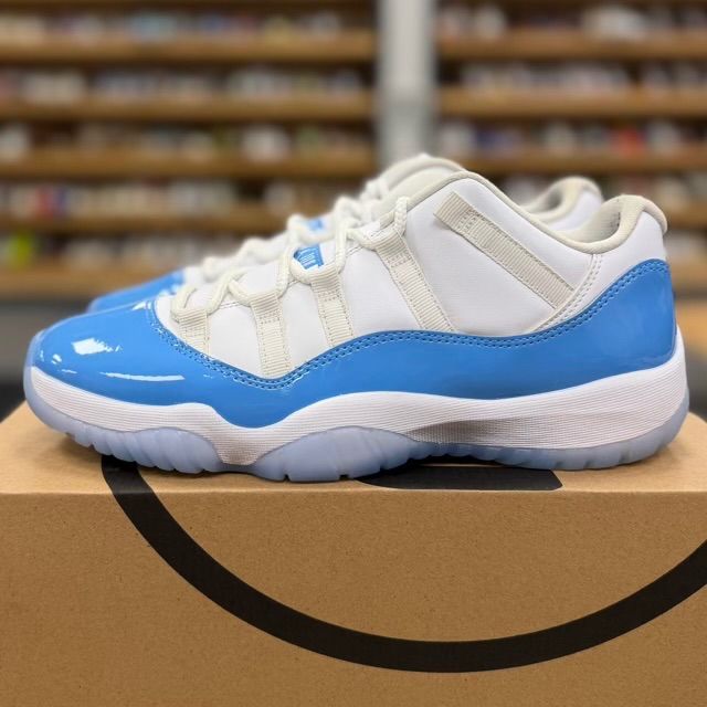 Jordan 11 Retro Low University Blue (2026) - Preowned