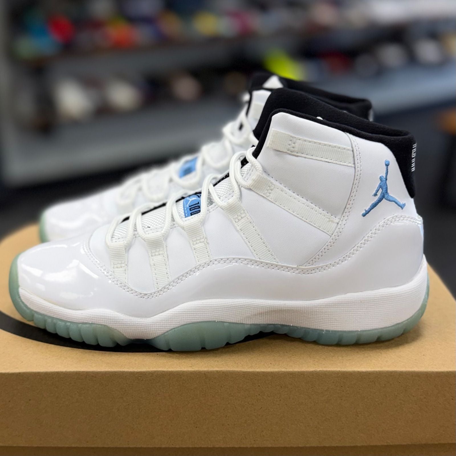 Jordan 11 Retro Legend Blue (2014) (GS) - Preowned