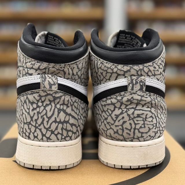 Jordan 1 Retro High OG White Cement (GS) - Preowned