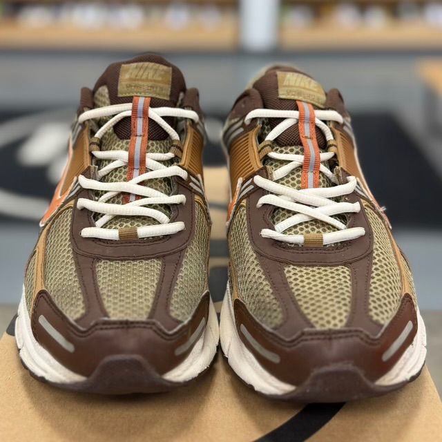 Nike Zoom Vomero 5 Wheat Grass Cacao Wow - Preowned