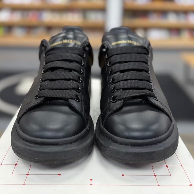 Alexander McQueen Oversized Black Gold - Preowned