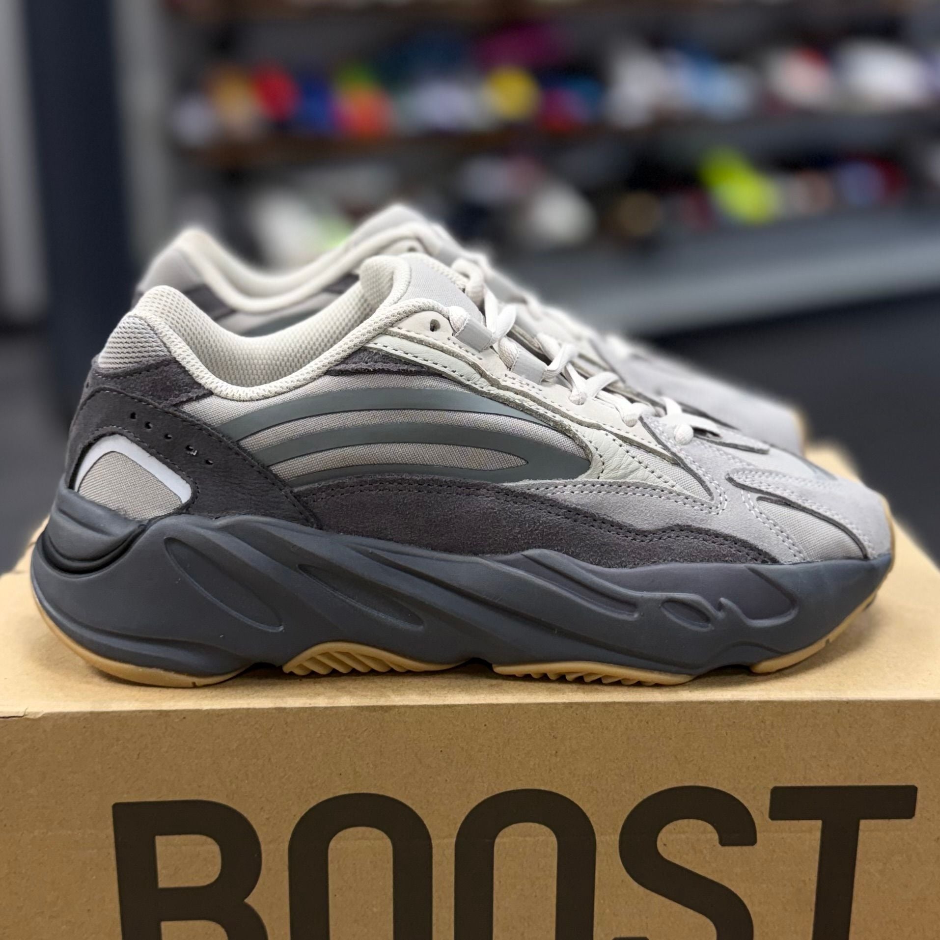 BRAND NEW STEAL - adidas Yeezy Boost 700 V2 Tephra
