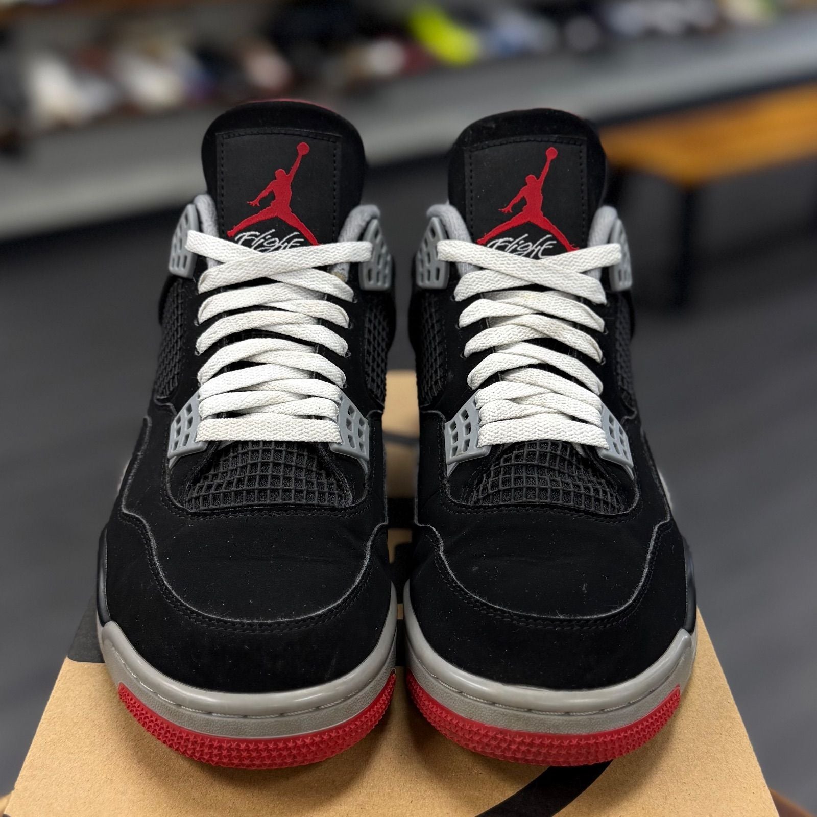 Jordan 4 Retro Bred (2019) - Preowned