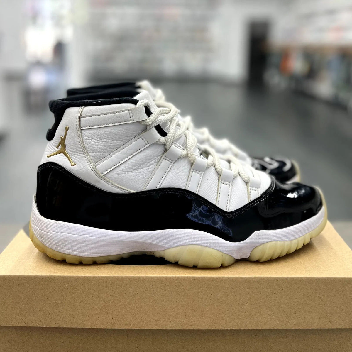 Jordan 11 Retro DMP Gratitude (2023) - Preowned