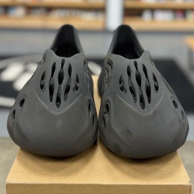 adidas Yeezy Foam RNR Onyx - Preowned