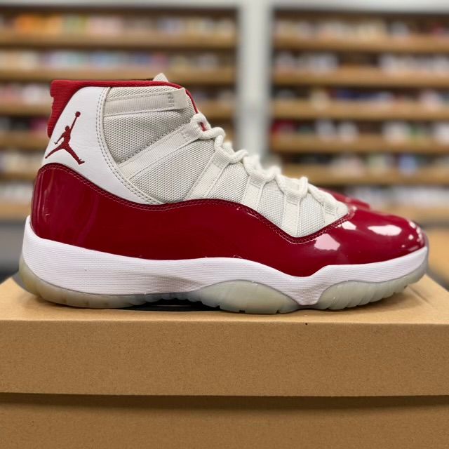Jordan 11 Retro Cherry (2022) - Preowned