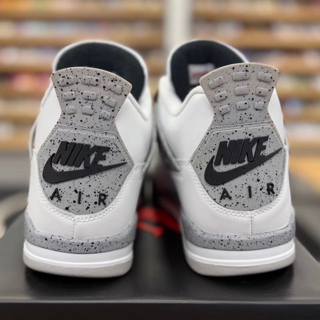 Jordan 4 Retro White Cement (2025) - Preowned