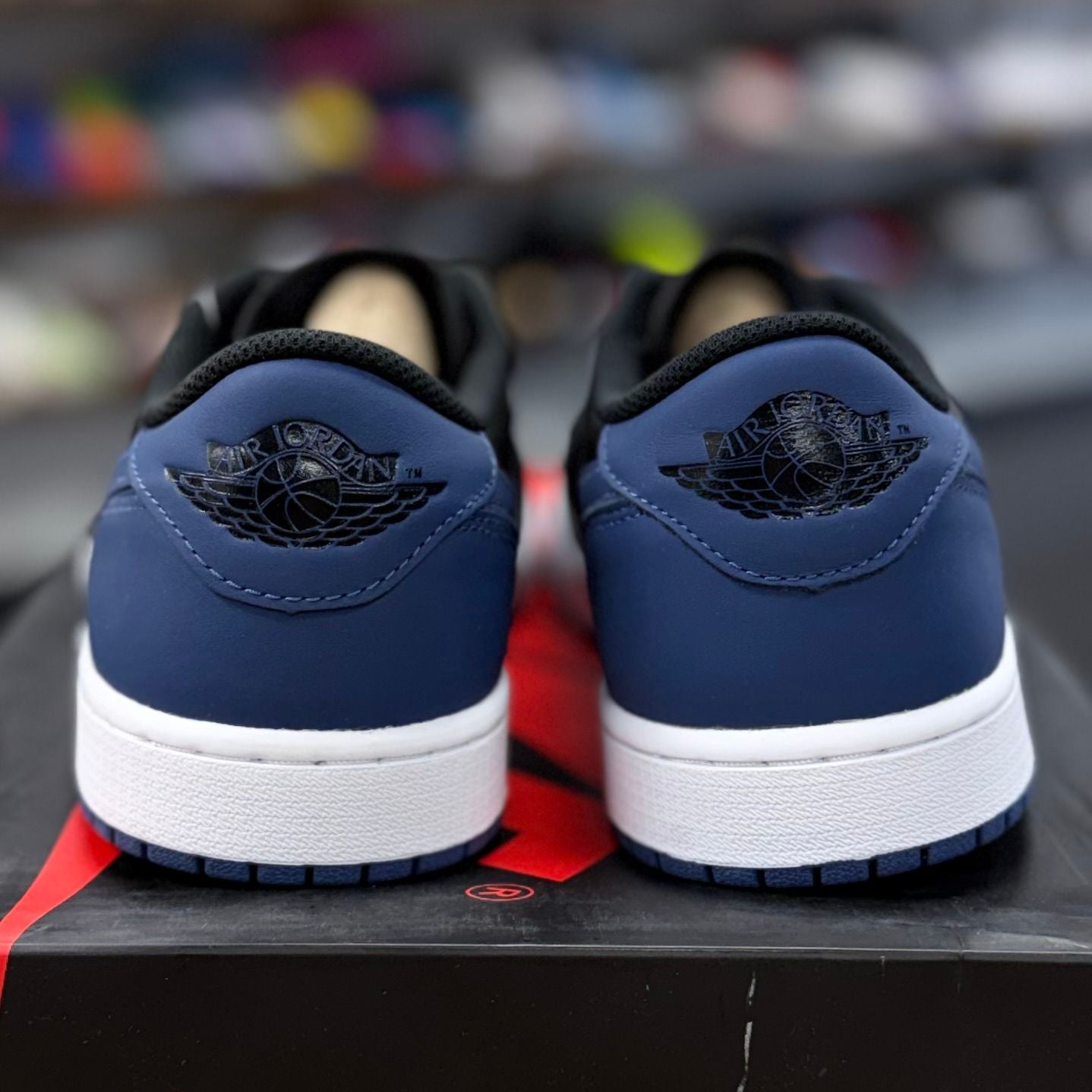 BRAND NEW STEAL - Jordan 1 Retro Low OG Mystic Navy