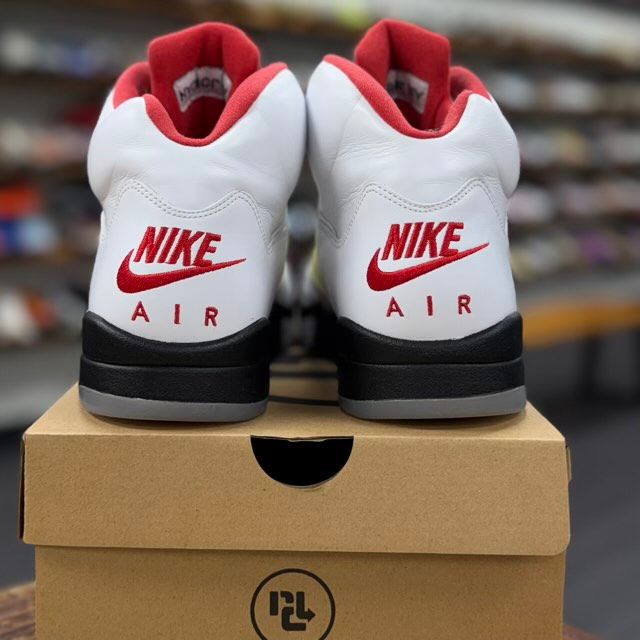 Jordan 5 Retro Fire Red Silver Tongue (2020) - Preowned