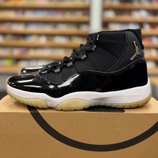 Jordan 11 Retro Jubilee 25th Anniversary - Preowned