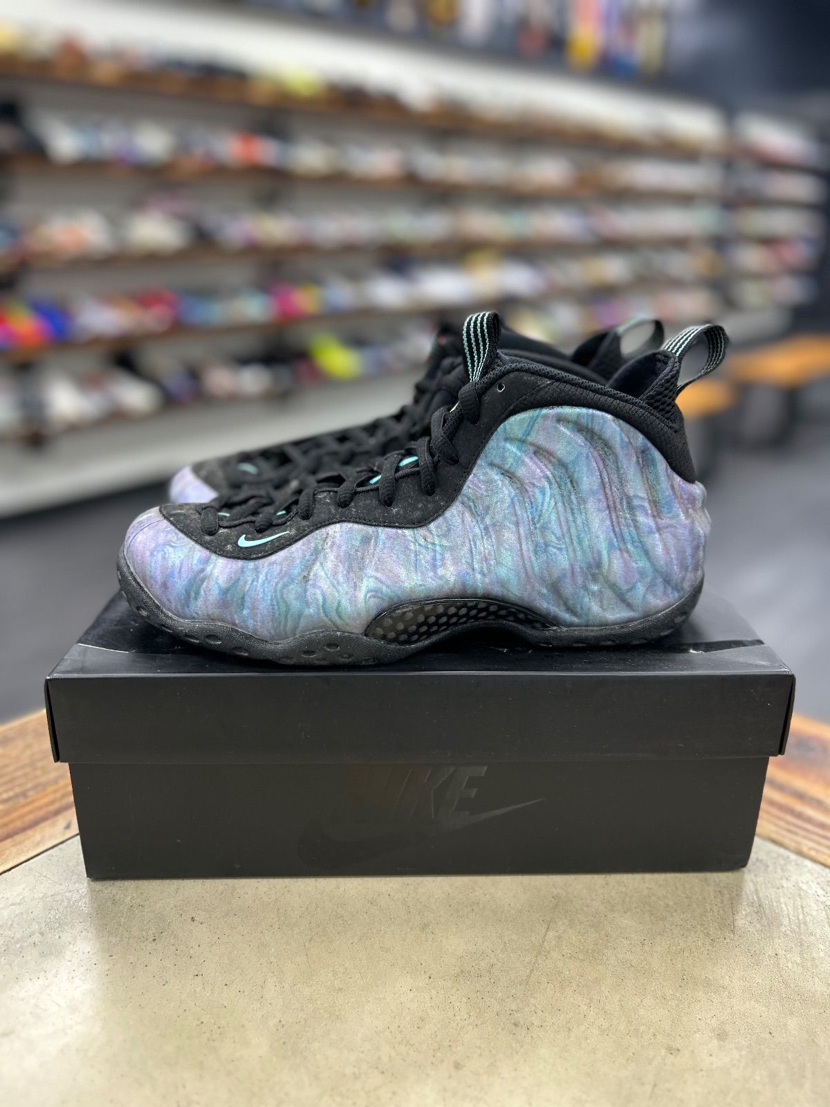 Nike Air Foamposite One Abalone - Preowned