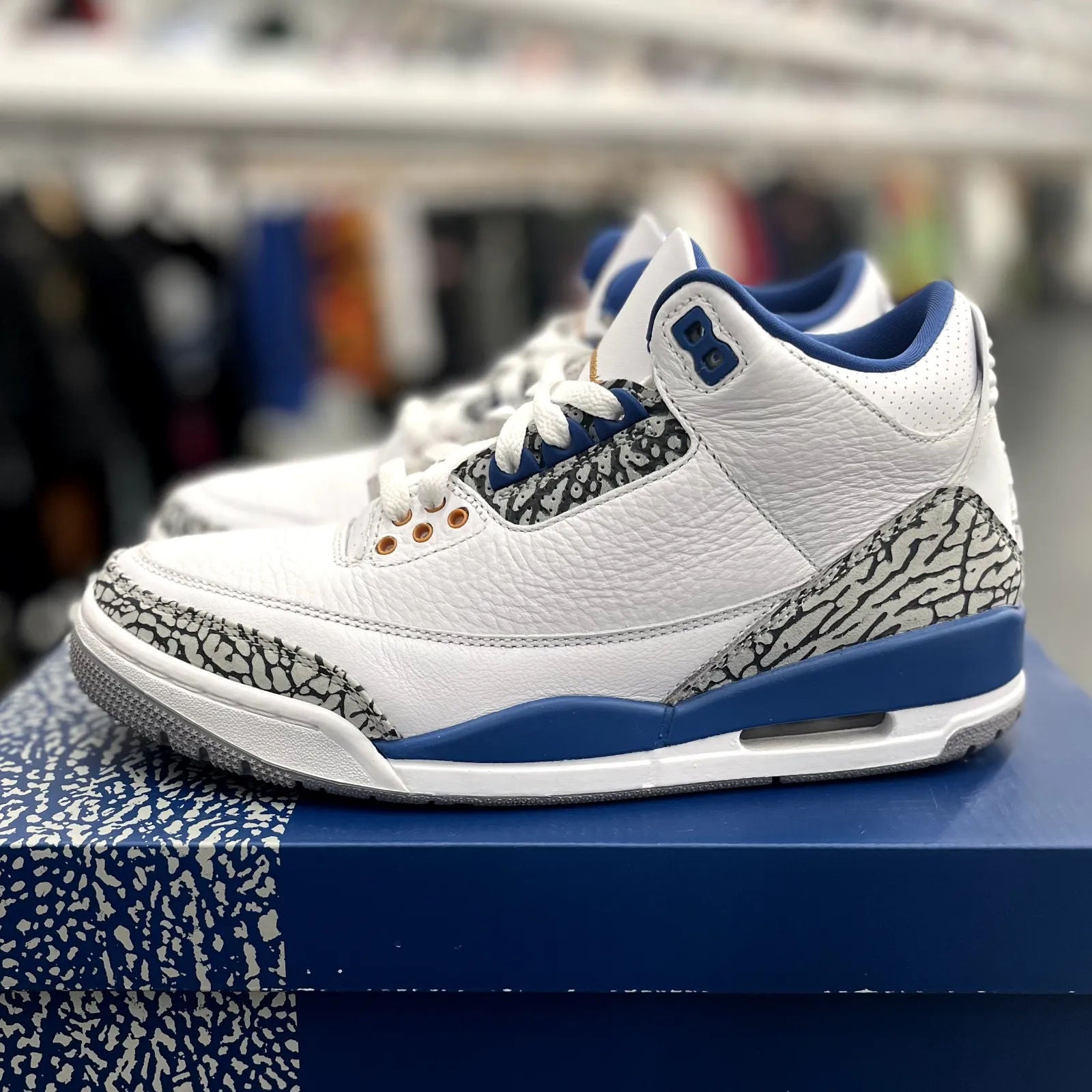 Jordan 3 Retro Wizards - Preowned