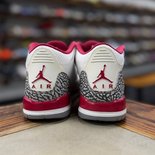 Jordan 3 Retro Cardinal (GS) - Preowned