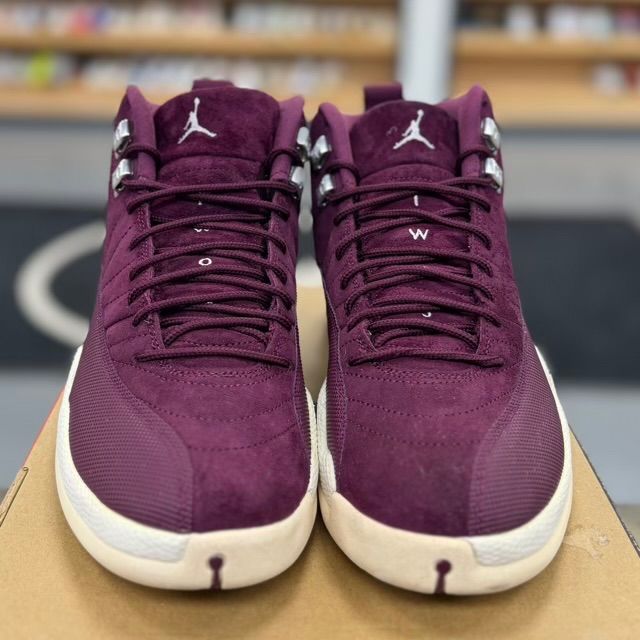 Jordan 12 Retro Bordeaux - Preowned