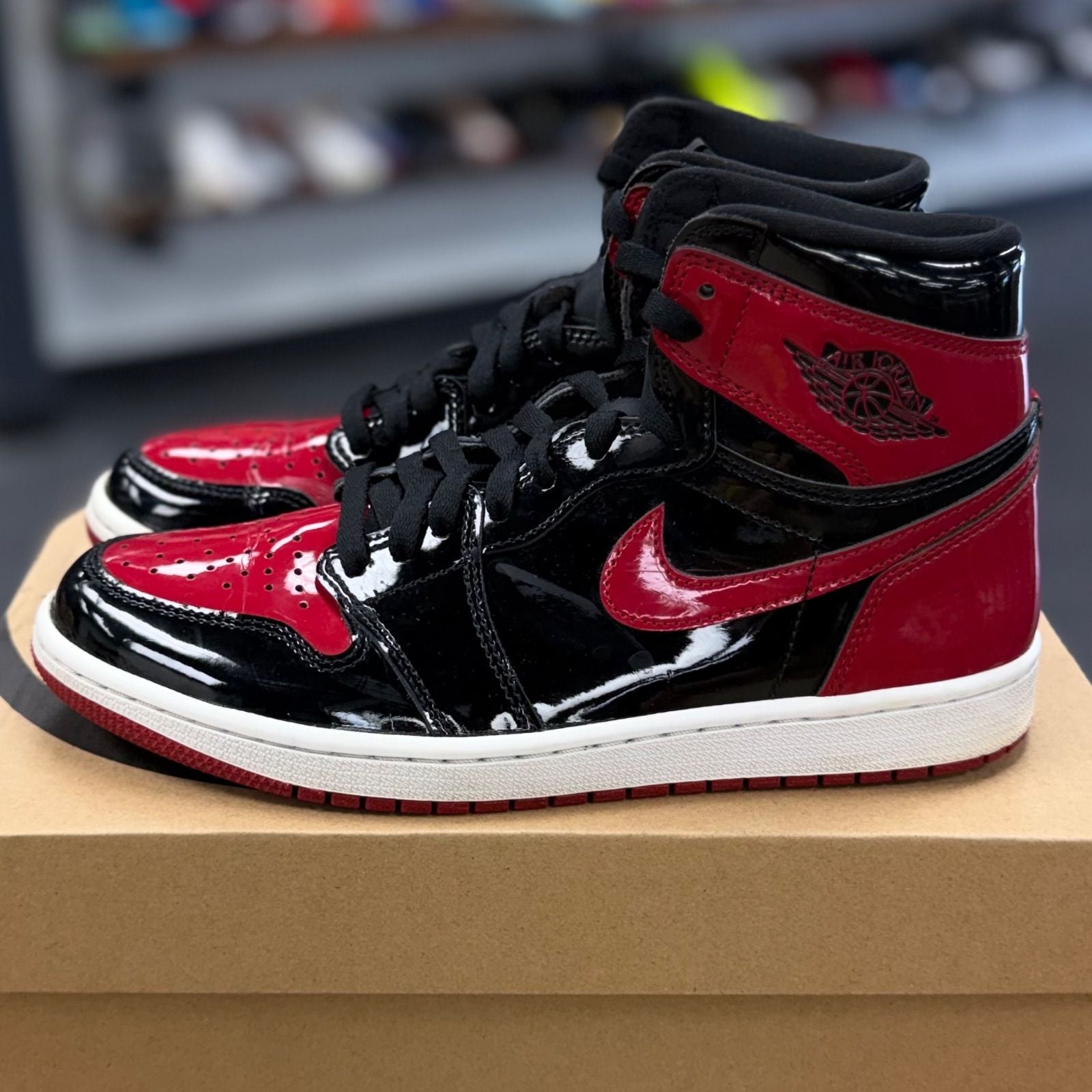 Jordan 1 Retro High OG Patent Bred - Preowned