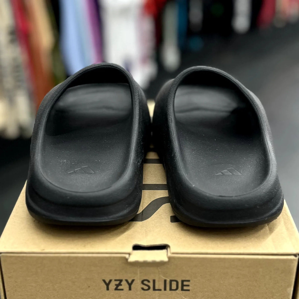 adidas Yeezy Slide Onyx - Preowned