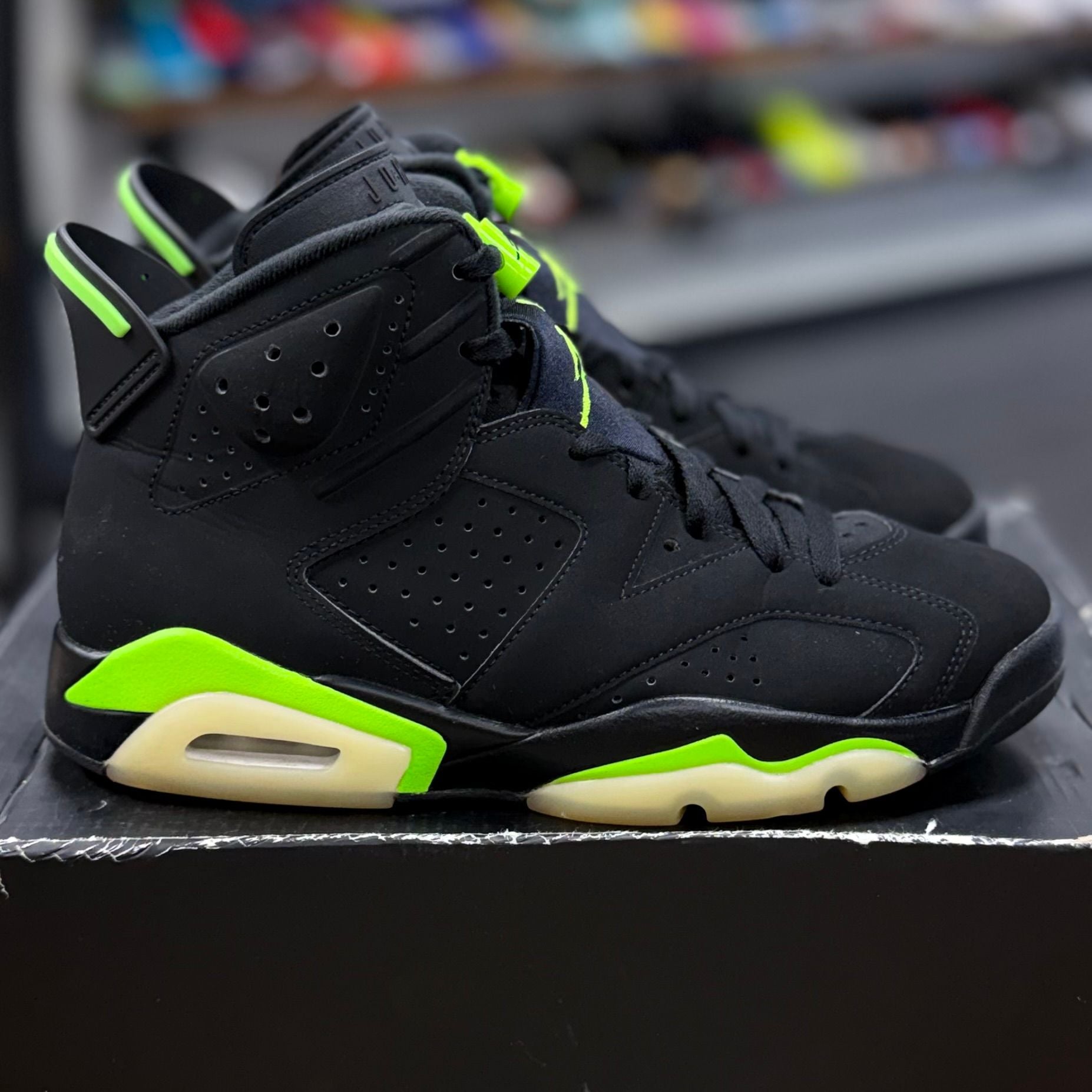 Jordan 6 Retro Electric Green - Preowned