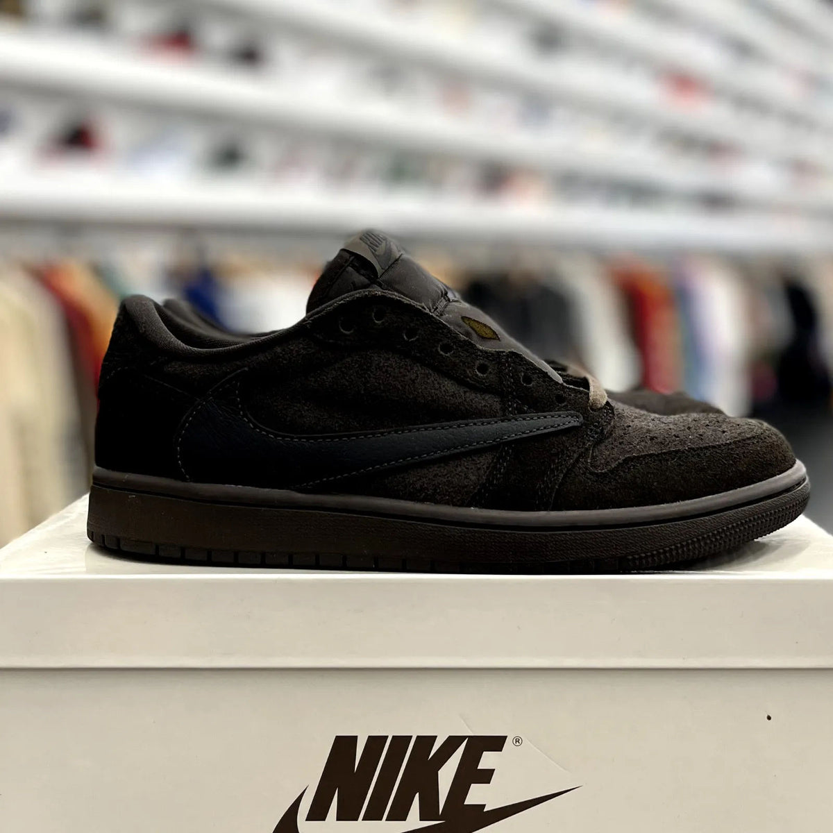 Jordan 1 Retro Low OG SP Travis Scott Velvet Brown - Preowned
