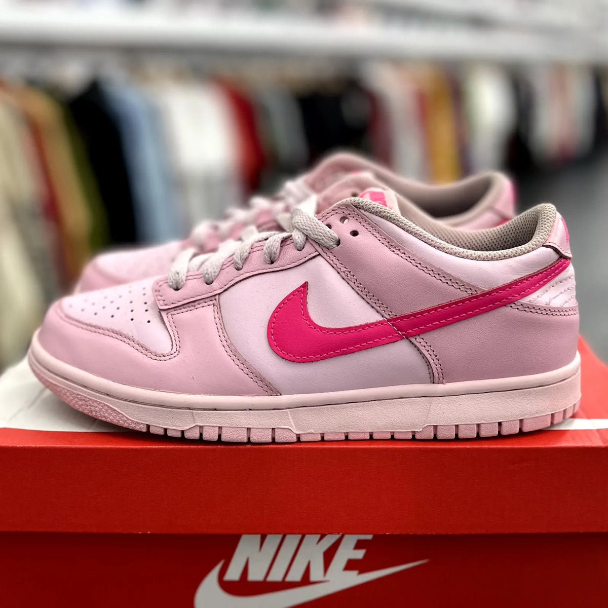 Nike Dunk Low Triple Pink (GS) - Preowned