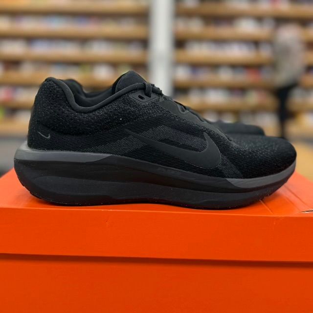 Nike Winflo 11 Black Anthracite - Preowned
