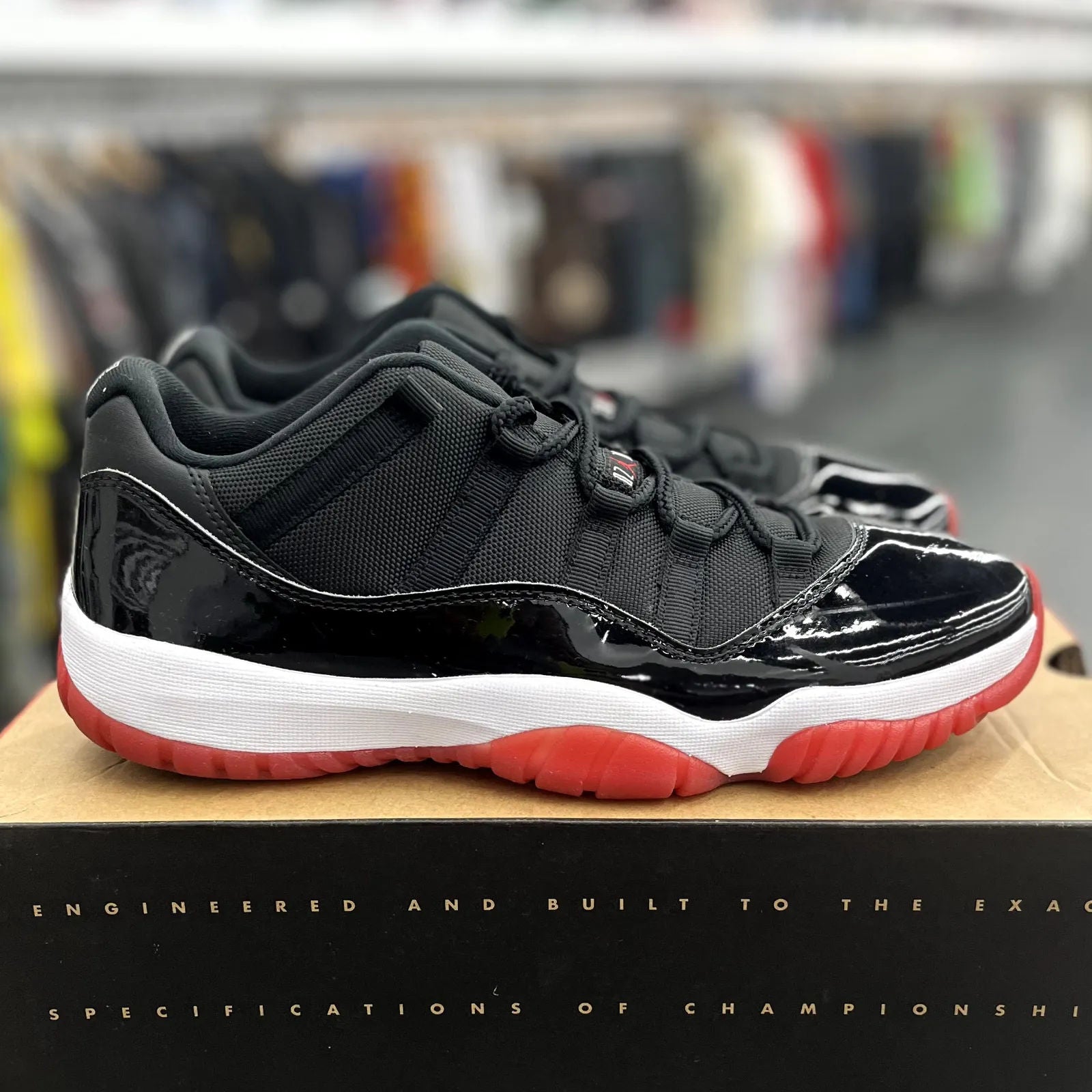 Jordan 11 Retro Low Bred (2025) - Preowned