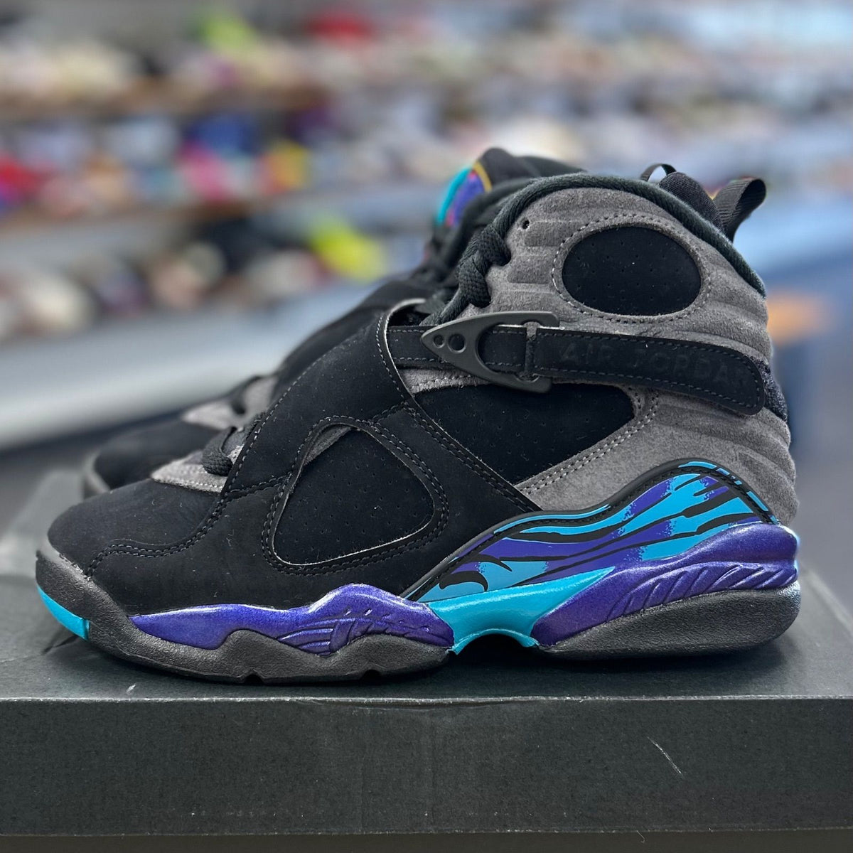 Jordan 8 Retro Aqua (2025) (GS) - Preowned
