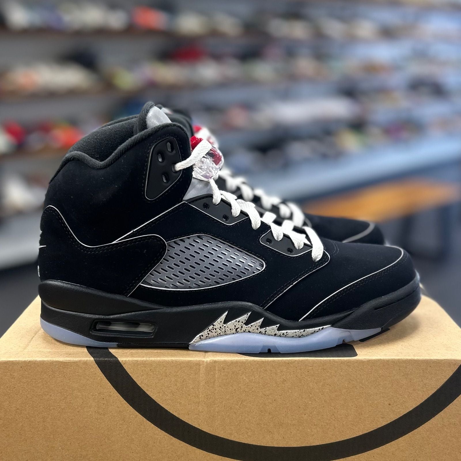 Jordan 5 Retro OG Black Metallic Reimagined - Preowned