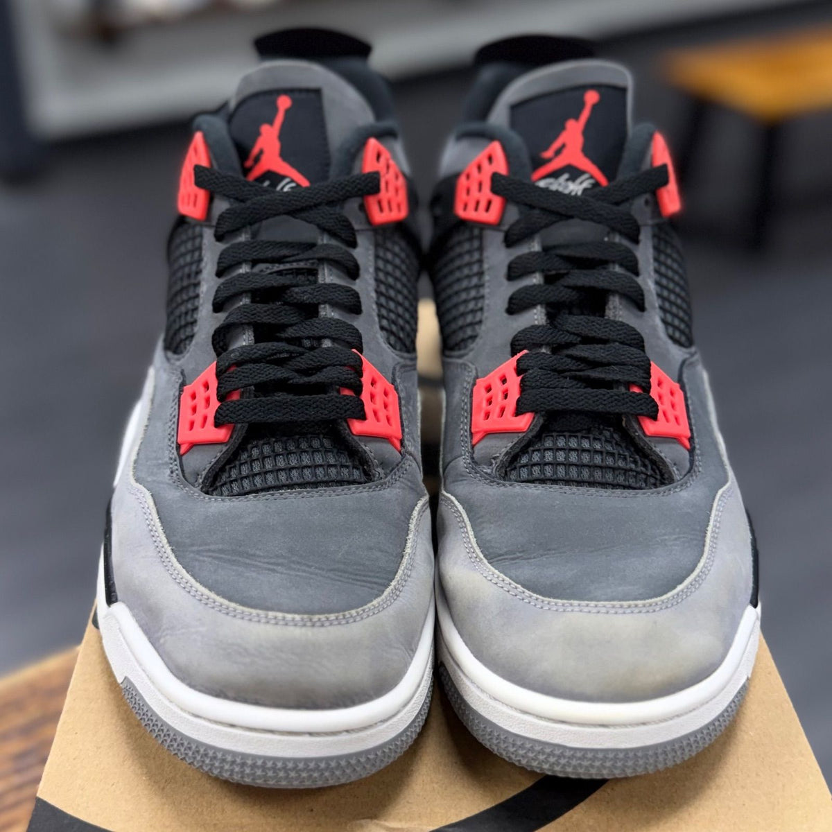 Jordan 4 Retro Infrared - Preowned