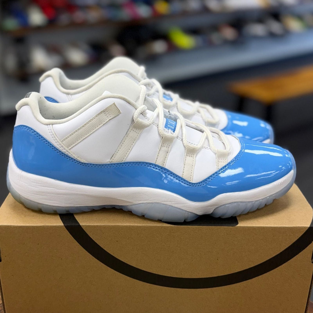 Jordan 11 Retro Low University Blue (2026) - Preowned