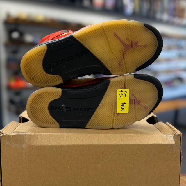 Jordan 5 Retro Dunk on Mars (Women's) - Preowned