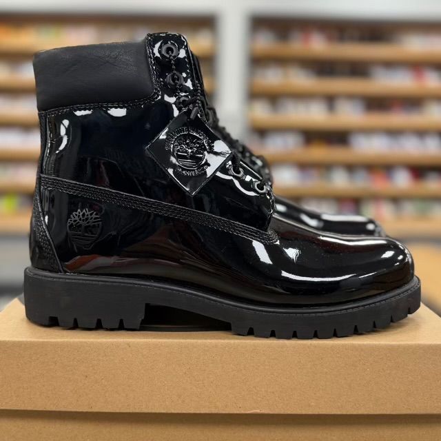 Timberland 6" Premium Waterproof Patent Boots Black - Preowned