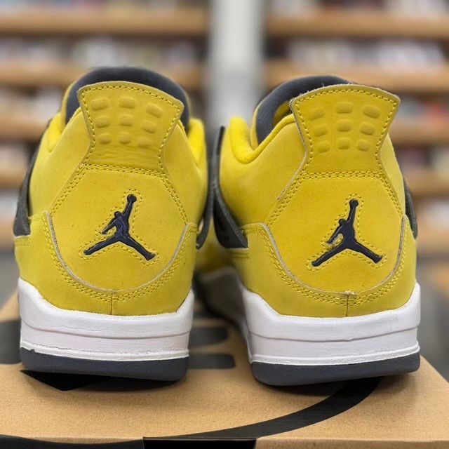 Jordan 4 Retro Lightning (2021) (GS) - Preowned
