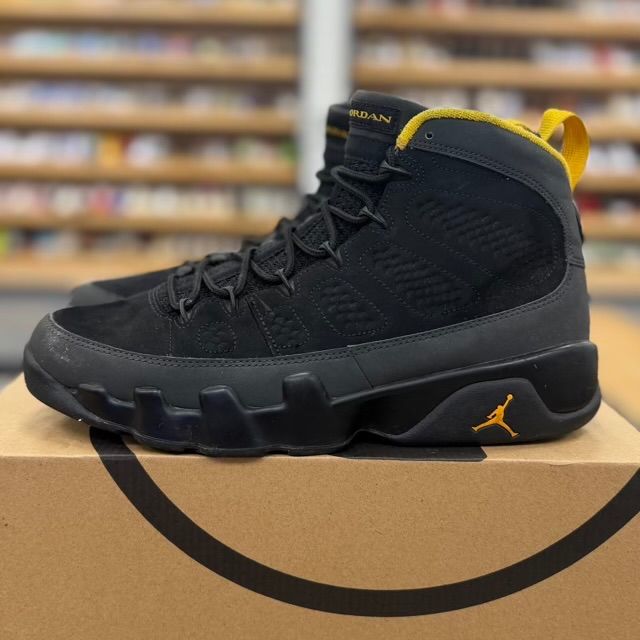 Jordan 9 Retro Dark Charcoal University Gold - Preowned