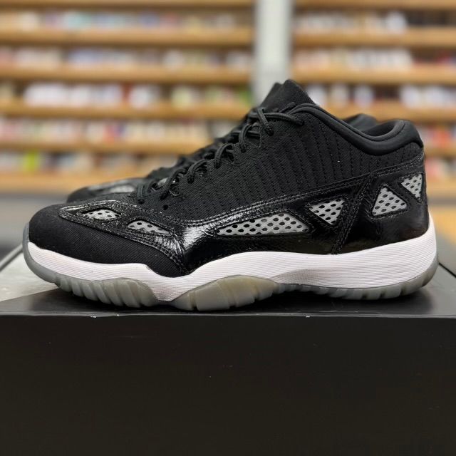 Jordan 11 Retro Low IE Craft Black White - Preowned