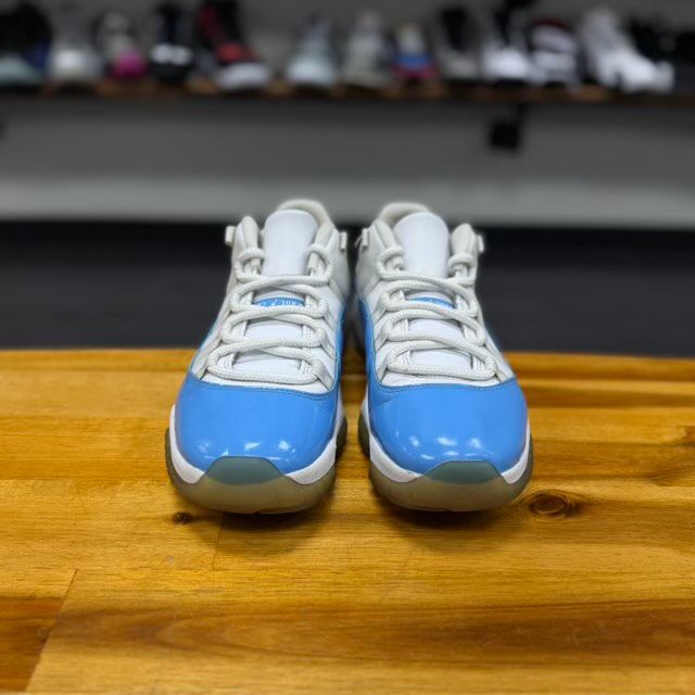 Jordan 11 Retro Low University Blue (2017) - Preowned