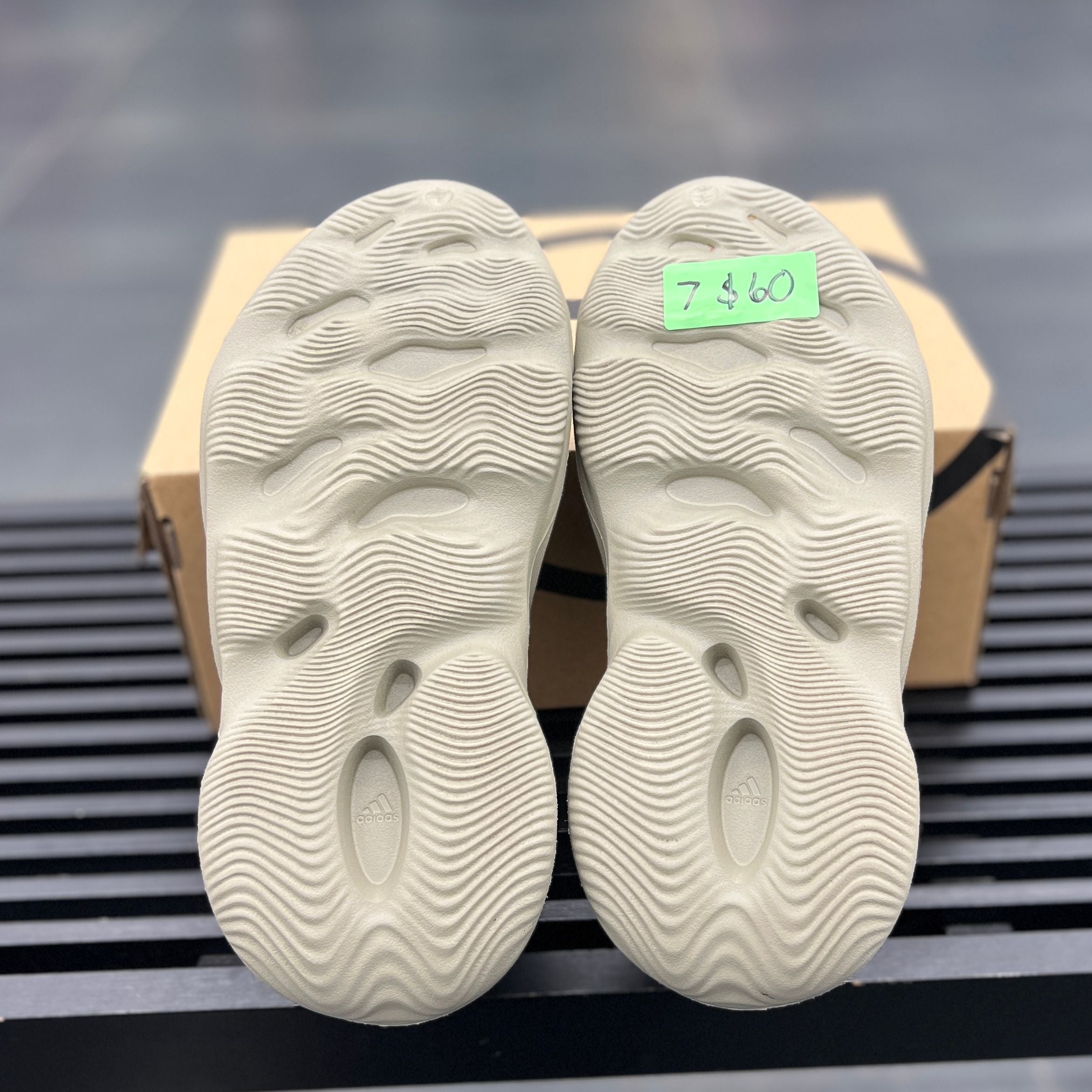 adidas Yeezy Foam RNR Stone Salt - Preowned