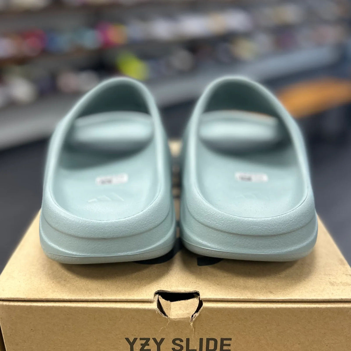 adidas Yeezy Slide Salt - Preowned