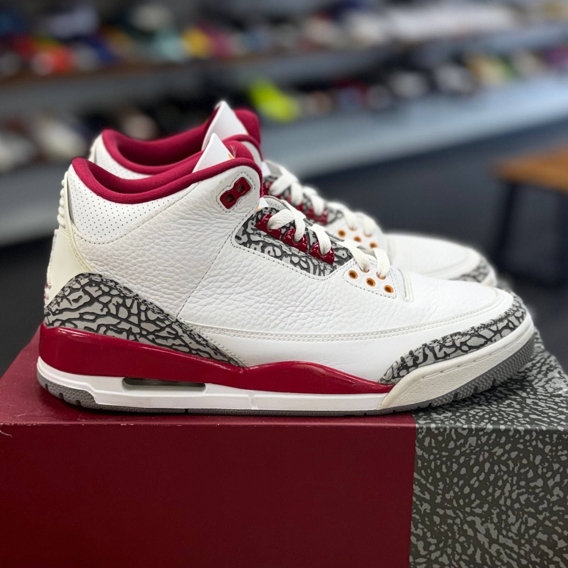 Jordan 3 Retro Cardinal Red - Preowned