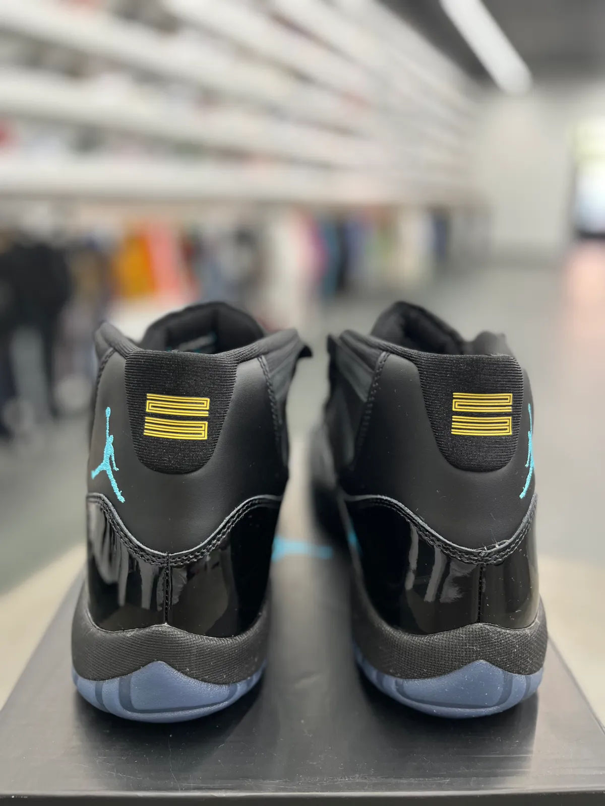 Jordan 11 Retro Gamma Blue (2025) - Preowned