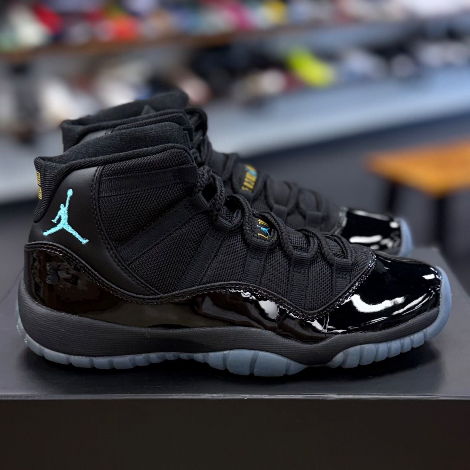 Jordan 11 Retro Gamma Blue (2025) (GS) - Preowned
