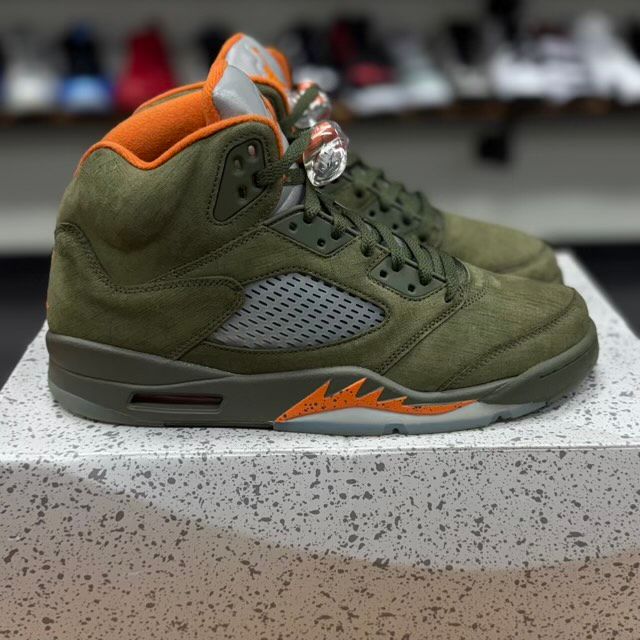 Jordan 5 Retro Olive (2024) - Preowned