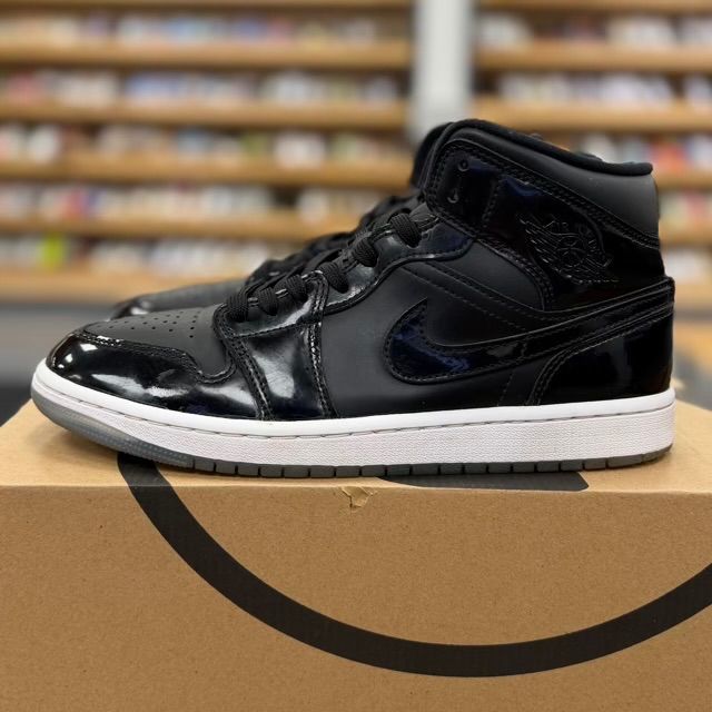 Jordan 1 Mid SE Space Jam - Preowned