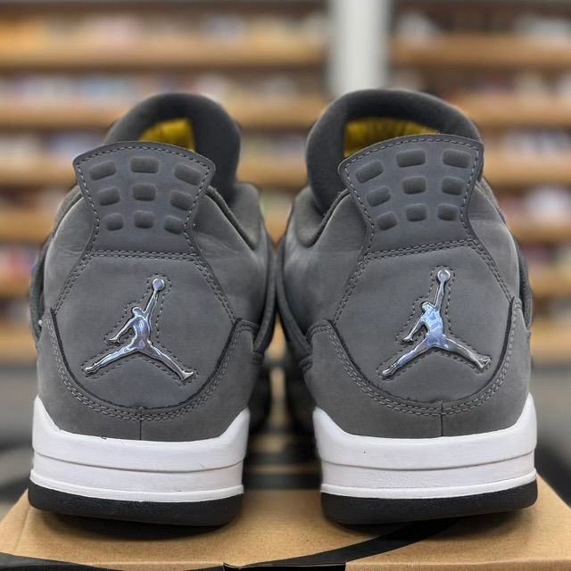 Jordan 4 Retro Cool Grey (2019) - Preowned
