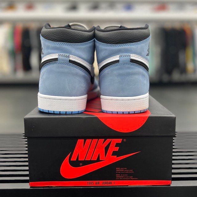 Jordan 1 Retro High OG University Blue - Preowned