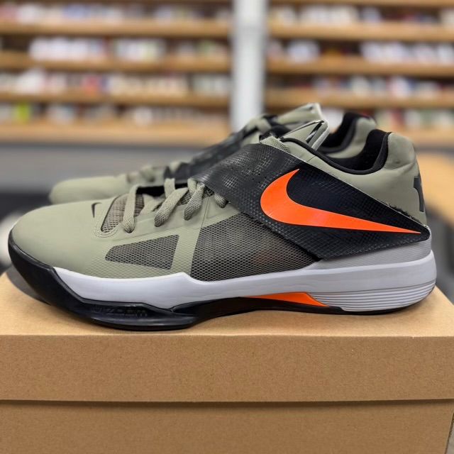 Nike KD 4 Rogue Green Undefeated - Preowned